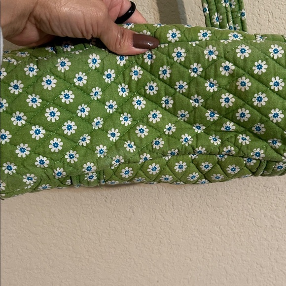Perfect Spring Colors Vera Bradley Floral Paisley Quilted Shoulder Bag - Picture 3 of 8